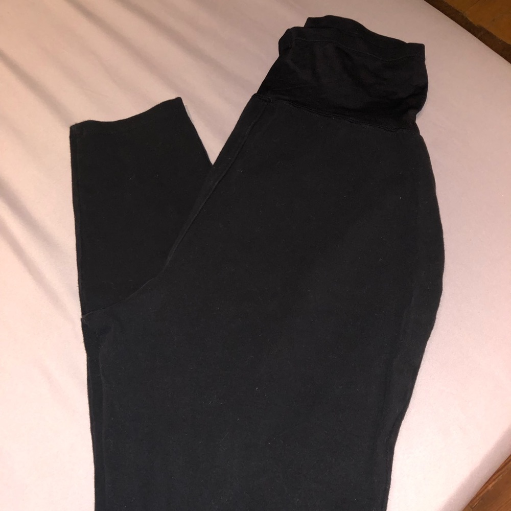 Old navy maternity leggings